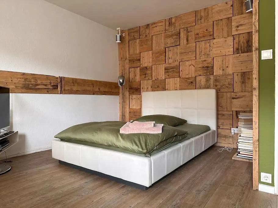 Zentrale Whg In Hamburg Mitte contacts
